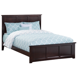 Madison Traditional Bed with Matching Footboard - Espresso Madison Traditional Bed with Matching Footboard - Espresso