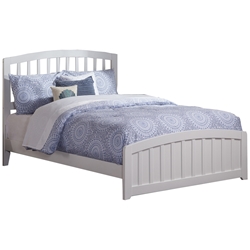 Richmond Traditional Bed with Matching Footrails - White Richmond Traditional Bed with Matching Footboard - White