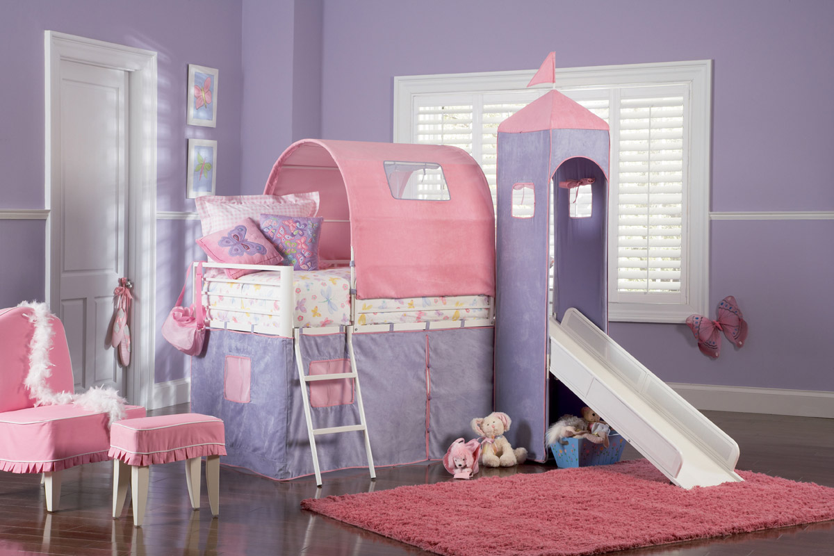 The Madeleine Princess bunk bed for kids includes a tent